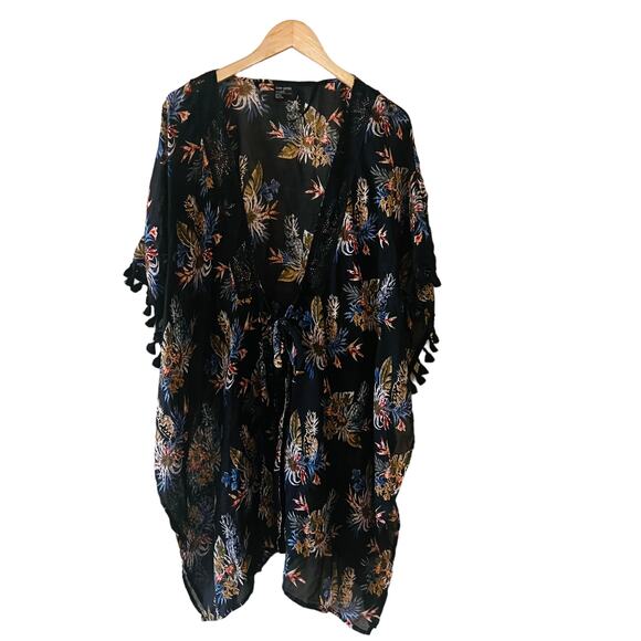 Free Press Floral Tassel  Tie Front Kimono Cover Up One Size - Picture 6 of 6